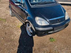 Schwarz Gebraucht 2003 Mercedes A170 Kleinwagen | 500 €
