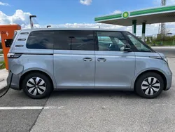 Silber Gebraucht 2023 VW ID. Buzz Pro Van | 41.200 € (Superpreis)
