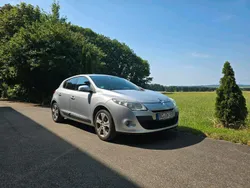 Silber Gebraucht 2009 Renault Mégane III Limousine | 4.400 € (Etwas zu teuer)