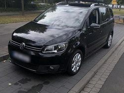 Schwarz Gebraucht 2013 VW Touran Van / Kleinbus | 7.599 € (Fairer Preis)