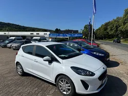 Weiß Gebraucht 2021 Ford Fiesta Cool & Connect Kleinwagen | 13.990 € (Fairer Preis)