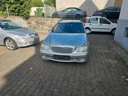Brillantsilber Gebraucht 2005 Mercedes C220 Kombi | 2.900 € (Fairer Preis)