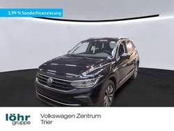 Deep black perleffekt Gebraucht 2024 VW Tiguan IQ Drive SUV | 33.980 € (Guter Preis)