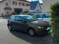 Braun Gebraucht 2013 VW Polo Trendline Limousine | 4.900 € (Superpreis)