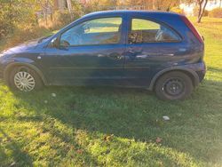 Blau Gebraucht 2004 Opel Corsa Kleinwagen | 1.100 € (Guter Preis)
