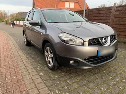 Grau Gebraucht 2010 Nissan Qashqai SUV | 5.200 € (Fairer Preis)
