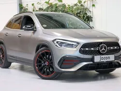Grau Gebraucht 2019 Mercedes GLA250 Edition 1 SUV | 31.900 €