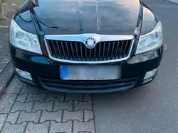 Schwarz Gebraucht 2009 Skoda Octavia Kombi | 1.900 € (Guter Preis)