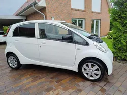 Weiß Gebraucht 2012 Peugeot iON Active Kleinwagen | 3.744 €