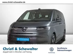 Indiumgrau metallic Gebraucht 2024 VW T7 Style Van | 59.984 € (Teuer)