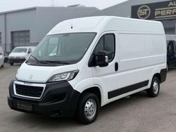 Weiß Gebraucht 2018 Peugeot Boxer Van | 25.990 €