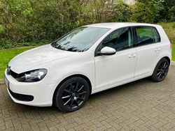 Weiß Gebraucht 2010 VW Golf VI Limousine | 4.000 € (Superpreis)