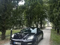 Schwarz Gebraucht 2011 Porsche Panamera 4S Limousine | 28.499 € (Fairer Preis)