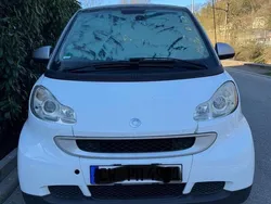 Weiß Gebraucht 2007 Smart ForTwo Coupé Passion Coupé | 2.899 € (Etwas zu teuer)