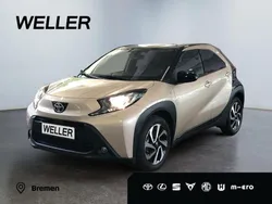 Beige Gebraucht 2024 Toyota Aygo Pulse Kleinwagen | 17.440 € (Fairer Preis)