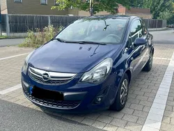 Blau Gebraucht 2014 Opel Corsa Kleinwagen | 1.950 € (Guter Preis)