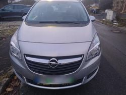 Silber Gebraucht 2014 Opel Meriva Van / Kleinbus | 6.660 € (Fairer Preis)