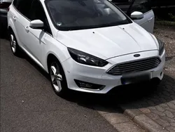 Weiß Gebraucht 2015 Ford Focus Titanium Kombi | 7.299 € (Fairer Preis)