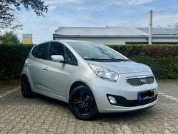 Silber Gebraucht 2011 Kia Venga Spirit Kleinwagen | 3.899 € (Fairer Preis)