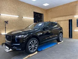 Schwarz Gebraucht 2016 Jaguar F-Pace R-Sport SUV | 31.999 € (Teuer)
