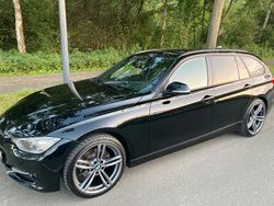 Schwarz Gebraucht 2013 BMW 320 Kombi | 9.990 € (Fairer Preis)