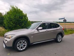 Silber Gebraucht 2011 BMW X1 Performance SUV | 7.990 € (Fairer Preis)
