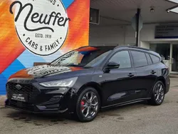 Schwarz Gebraucht 2023 Ford Focus ST-Line X Kombi | 24.999 € (Fairer Preis)