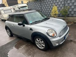 Silber Gebraucht 2007 Mini Cooper Kleinwagen | 2.700 € (Guter Preis)