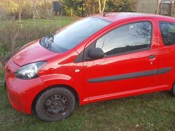 Rot Gebraucht 2008 Toyota Aygo Kleinwagen | 1.900 € (Fairer Preis)