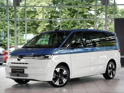 Weiss Gebraucht 2024 VW T7 Style Van | 61.990 €