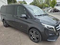 Grau Gebraucht 2022 Mercedes V250 Edition Van / Kleinbus | 52.900 € (Teuer)