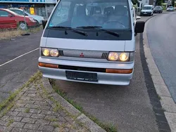 Blau Gebraucht 1997 Mitsubishi L300 Van / Kleinbus | 6.000 €