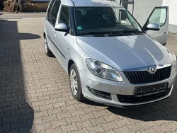 Silber Gebraucht 2013 Skoda Roomster Elegance Kombi | 2.250 € (Fairer Preis)