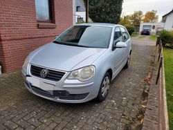Silber Gebraucht 2007 VW Polo Limousine | 2.500 € (Etwas zu teuer)