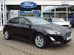 Schwarz metallic Gebraucht 2021 Ford Focus Cool & Connect Limousine | 20.500 € (Etwas zu teuer)