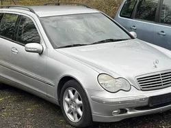 Silber Gebraucht 2003 Mercedes C240 Elegance Limousine | 1.700 € (Superpreis)