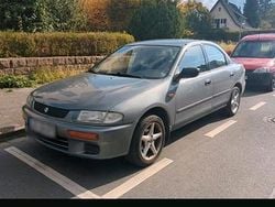 Grau Gebraucht 1994 Mazda 323S Limousine | 2.000 €