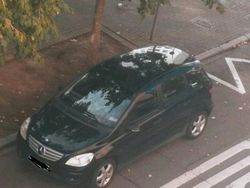 Schwarz Gebraucht 2007 Mercedes B170 Van / Kleinbus | 2.300 € (Teuer)