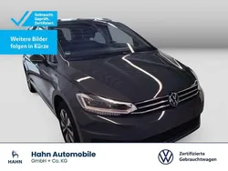 Grau Gebraucht 2024 VW Touran Move Van / Kleinbus | 32.930 € (Fairer Preis)