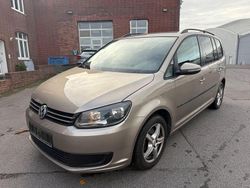Braun Gebraucht 2011 VW Touran Van / Kleinbus | 3.999 € (Guter Preis)