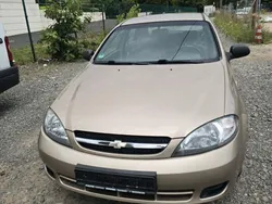 Gold Gebraucht 2009 Chevrolet Lacetti Limousine | 3.550 €