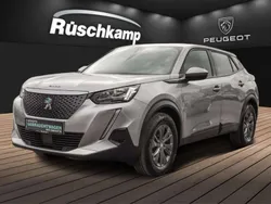 Grau Gebraucht 2021 Peugeot e-2008 Active SUV | 16.900 € (Fairer Preis)