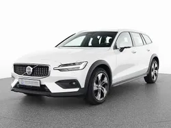 Gebraucht 2023 Volvo V60 CC Kombi | 47.550 €