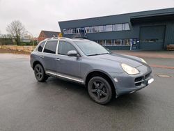Grau Gebraucht 2004 Porsche Cayenne SUV | 3.500 €