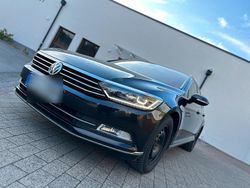 Schwarz Gebraucht 2015 VW Passat Highline Kombi | 10.800 € (Teuer)
