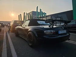 Schwarz Gebraucht 2003 Mazda MX5 Cabrio | 22.900 €