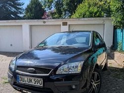 Gebraucht 2005 Ford Focus Trend Kombi | 2.500 € (Etwas zu teuer)