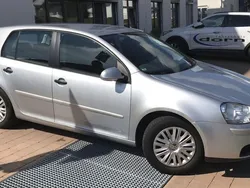 Silber Gebraucht 2004 VW Golf IV Trendline Limousine | 1.880 € (Guter Preis)