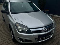 Silber Gebraucht 2009 Opel Astra Kleinwagen | 3.150 € (Fairer Preis)