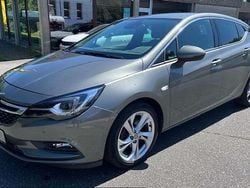 Quarz grau Gebraucht 2018 Opel Astra Innovation Limousine | 8.490 € (Guter Preis)